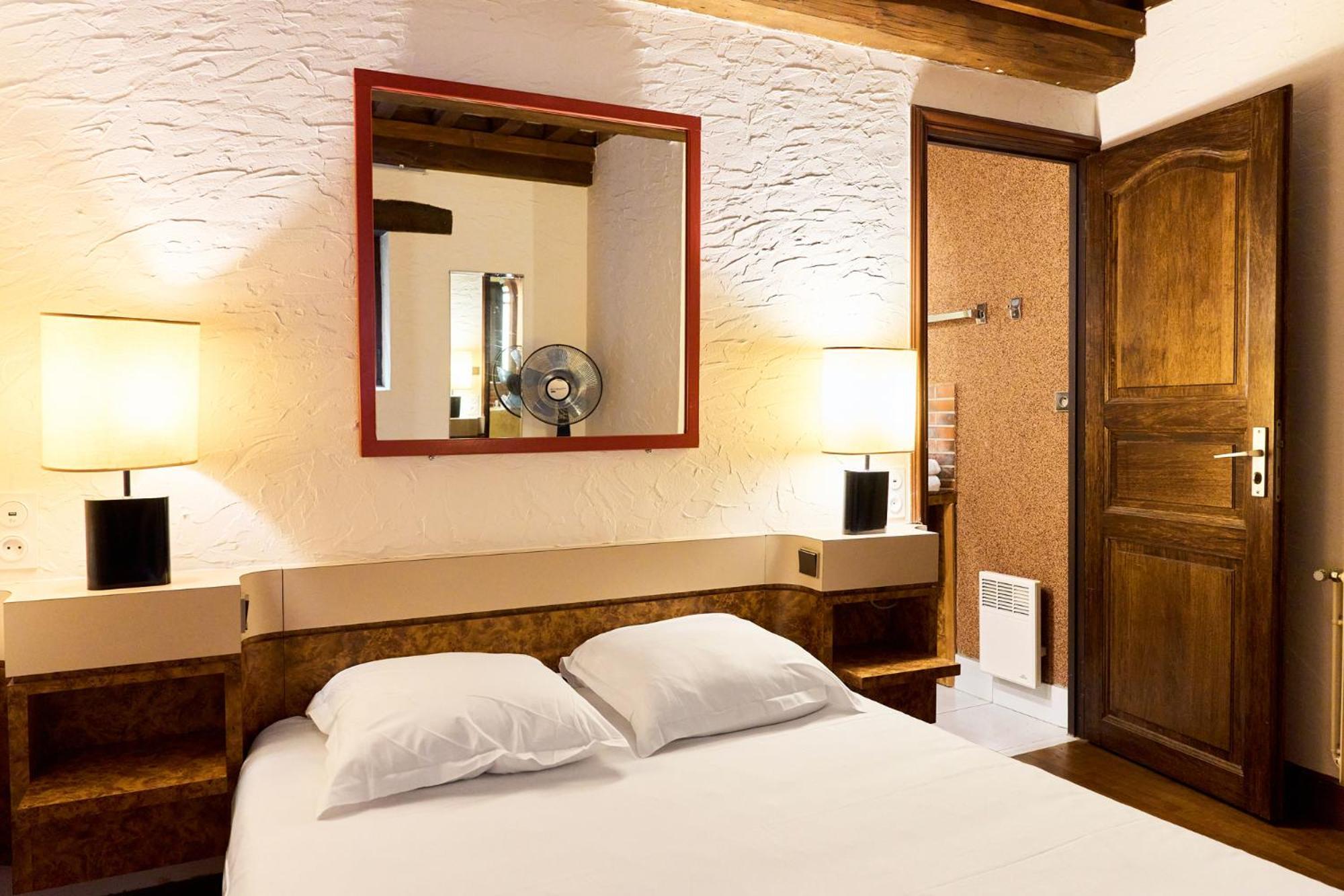 Aux Prisons De Montagny Bed & Breakfast Montagny  Bagian luar foto