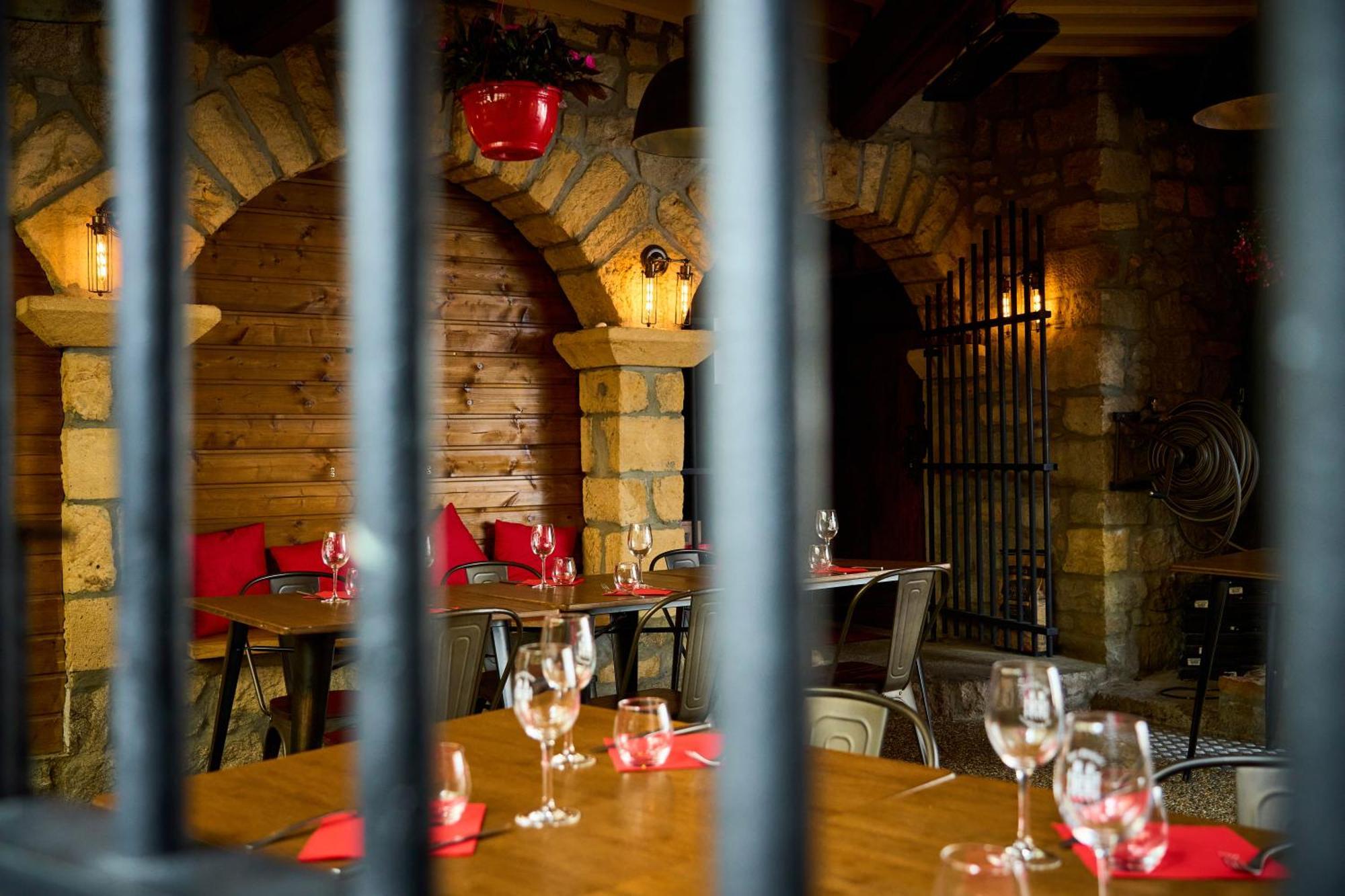 Aux Prisons De Montagny Bed & Breakfast Montagny  Bagian luar foto