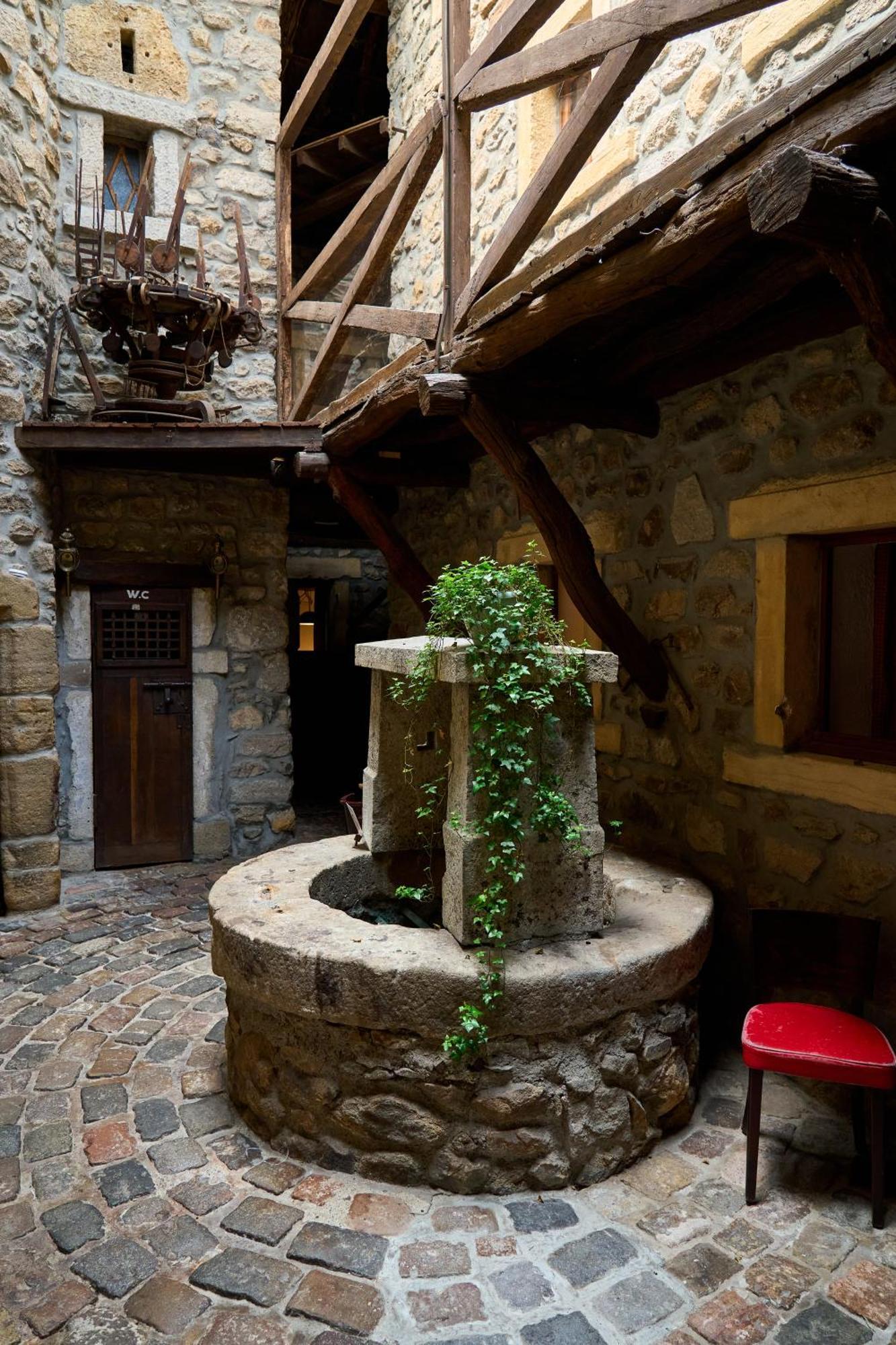 Aux Prisons De Montagny Bed & Breakfast Montagny  Bagian luar foto
