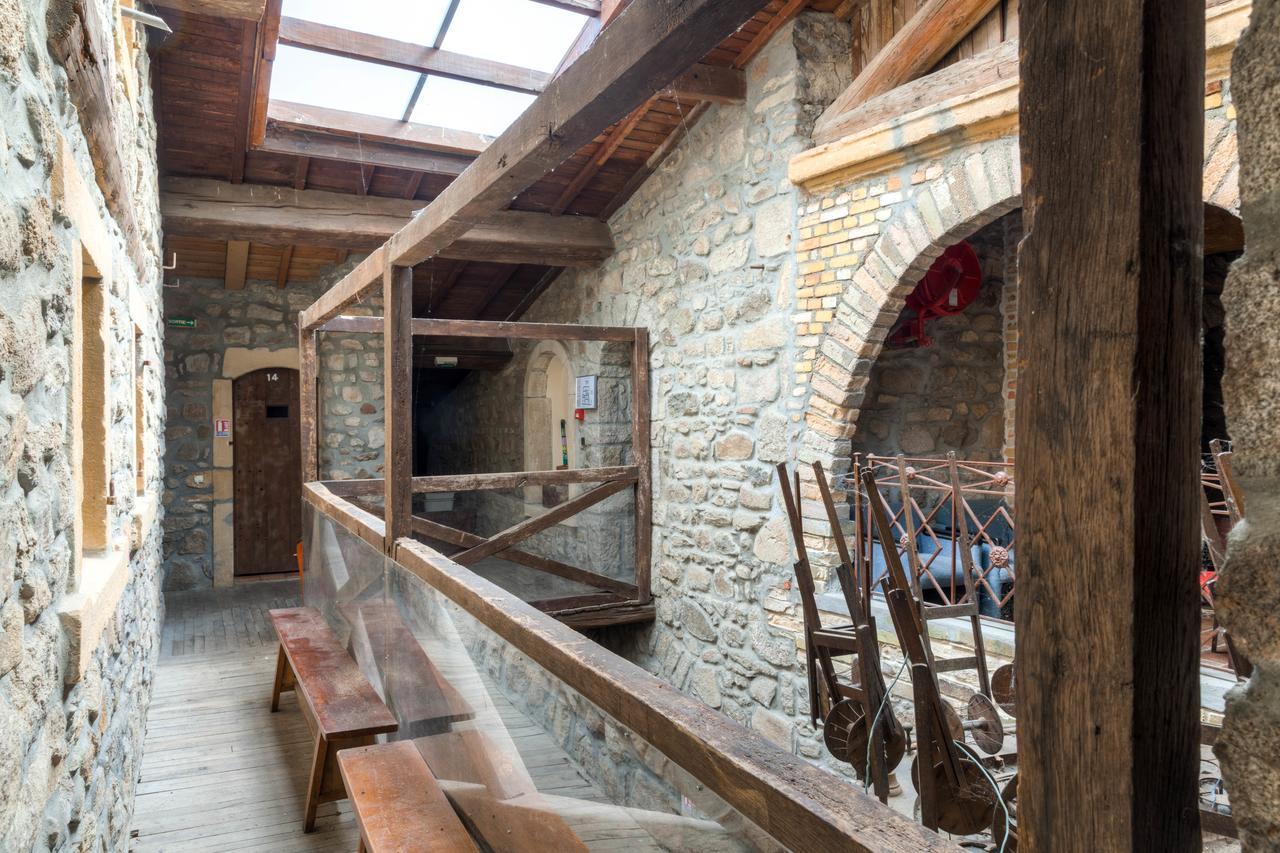 Aux Prisons De Montagny Bed & Breakfast Montagny  Bagian luar foto