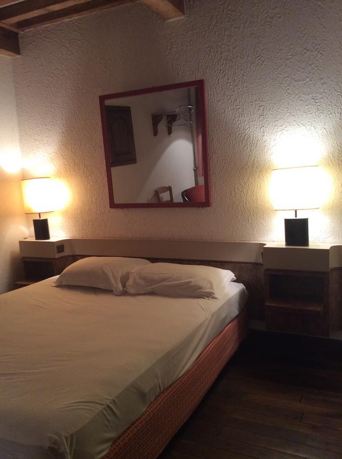 Aux Prisons De Montagny Bed & Breakfast Montagny  Bagian luar foto