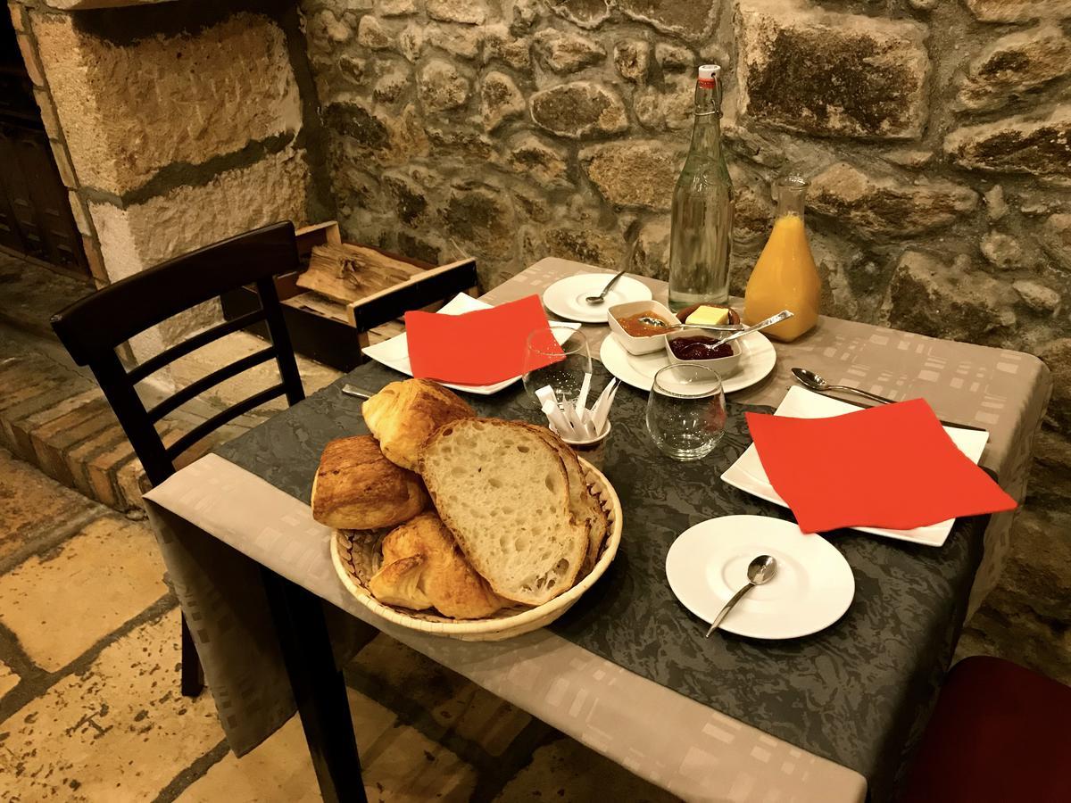 Aux Prisons De Montagny Bed & Breakfast Montagny  Bagian luar foto